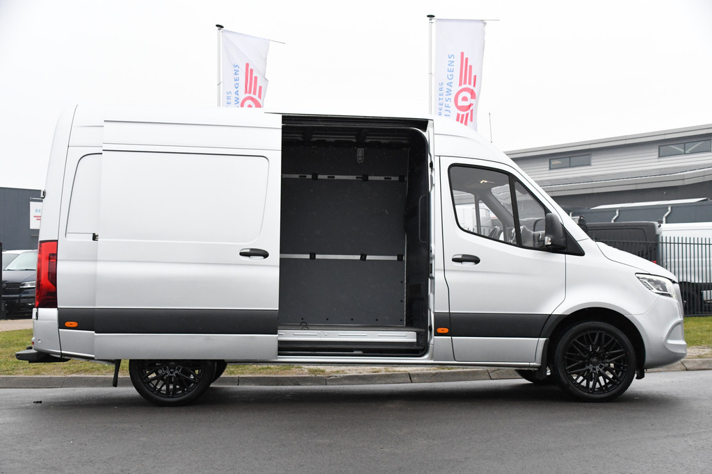 Mercedes-Benz Sprinter 317 1.9 CDI L2H2 RWD PB Edition Camera, 3500KG Trekhaak, Cruise, Carplay, LED, 170PK, Automaat, Multimedia, Stoelverwarming, UNIEK! 10
