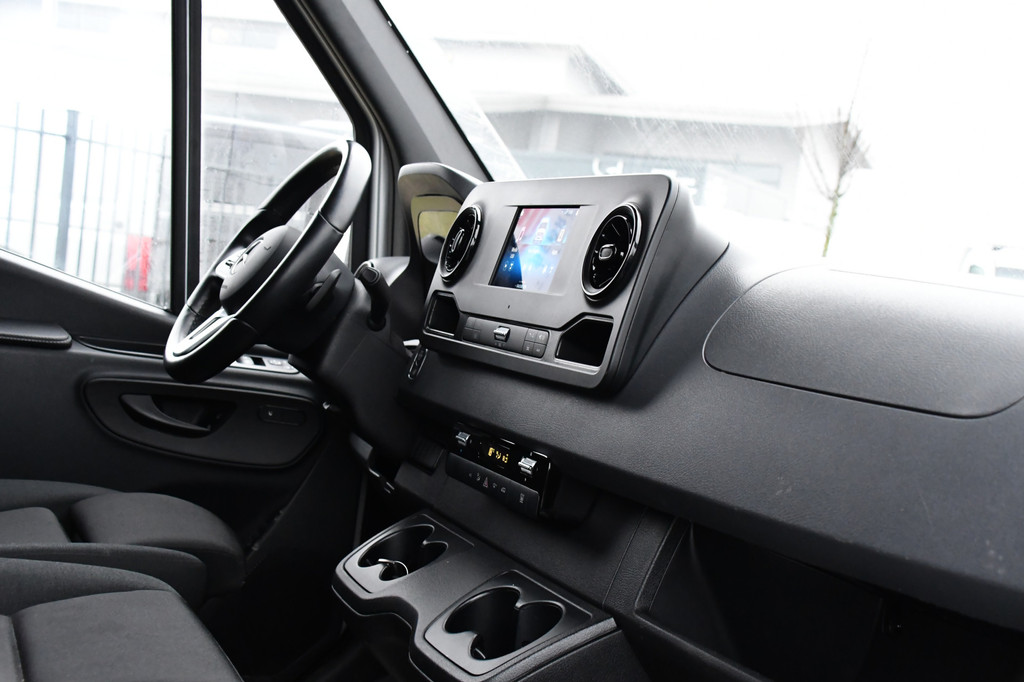 Mercedes-Benz Sprinter 317 1.9 CDI L2H2 RWD PB Edition Camera, 3500KG Trekhaak, Cruise, Carplay, LED, 170PK, Automaat, Multimedia, Stoelverwarming, UNIEK! 11