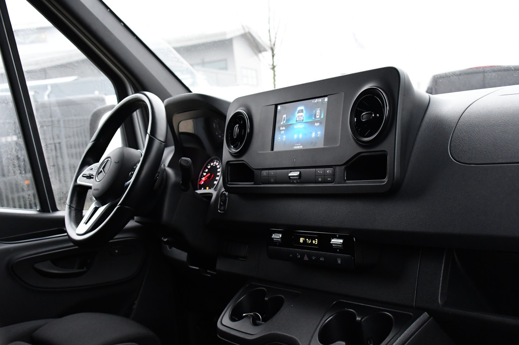 Mercedes-Benz Sprinter 317 1.9 CDI L2H2 RWD PB Edition Camera, 3500KG Trekhaak, Cruise, Carplay, LED, 170PK, Automaat, Multimedia, Stoelverwarming, UNIEK! 12