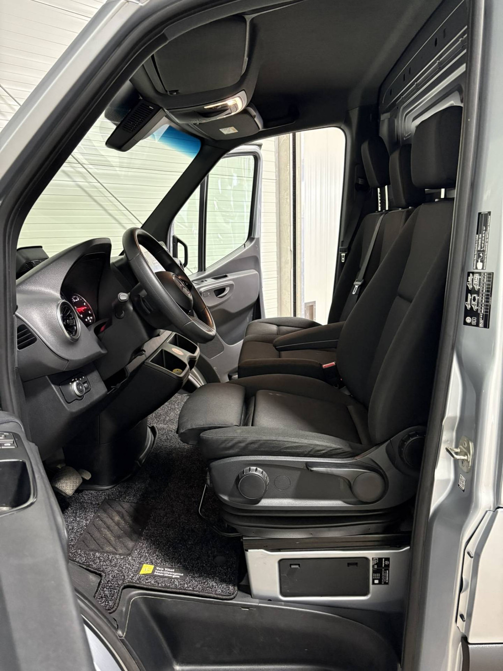 Mercedes-Benz Sprinter 317 1.9 CDI L2H2 RWD VVB503 Prijs zoals getoond 16