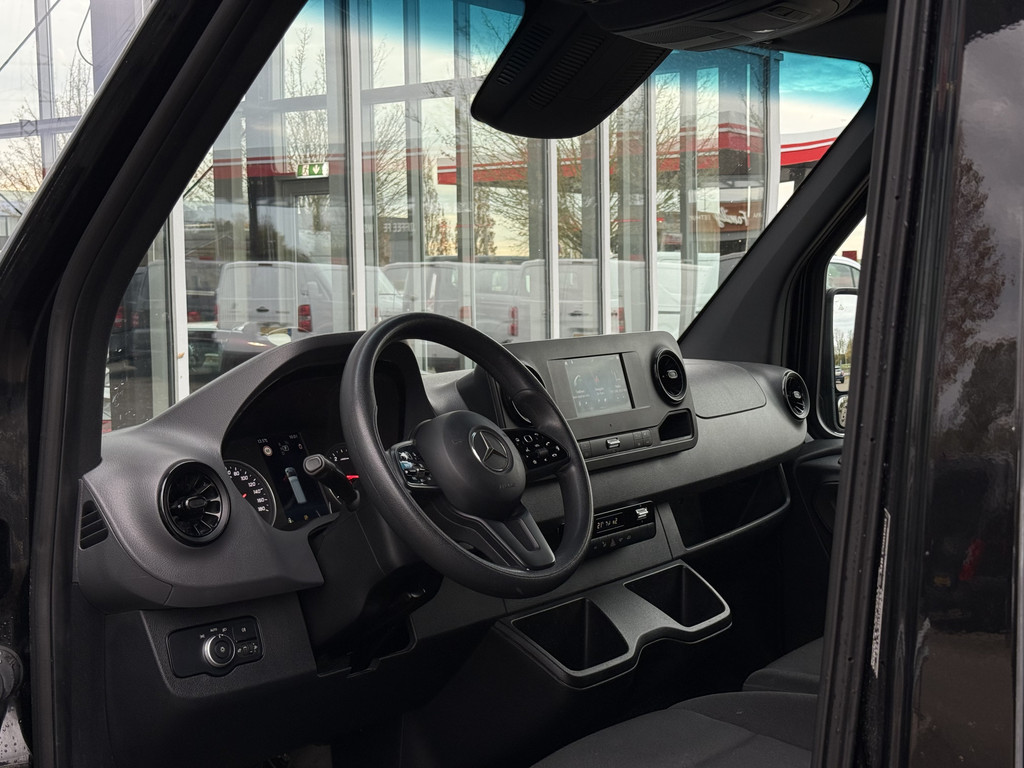 Mercedes-Benz Sprinter 317 1.9 CDI L2H2 ZB-Edition | 18 | Sidebars | Camera | Navi | Carplay | PDC 12