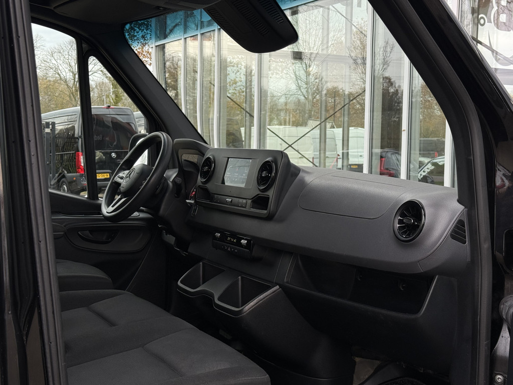 Mercedes-Benz Sprinter 317 1.9 CDI L2H2 ZB-Edition | 18 | Sidebars | Camera | Navi | Carplay | PDC 13