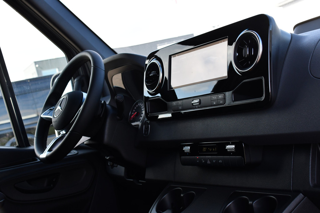 Mercedes-Benz Sprinter 317 1.9 CDI L2 PB Edition Cruise, Camera, Carplay, 10,5 Mbux, LED, Automaat, multimedia, Uniek! 16