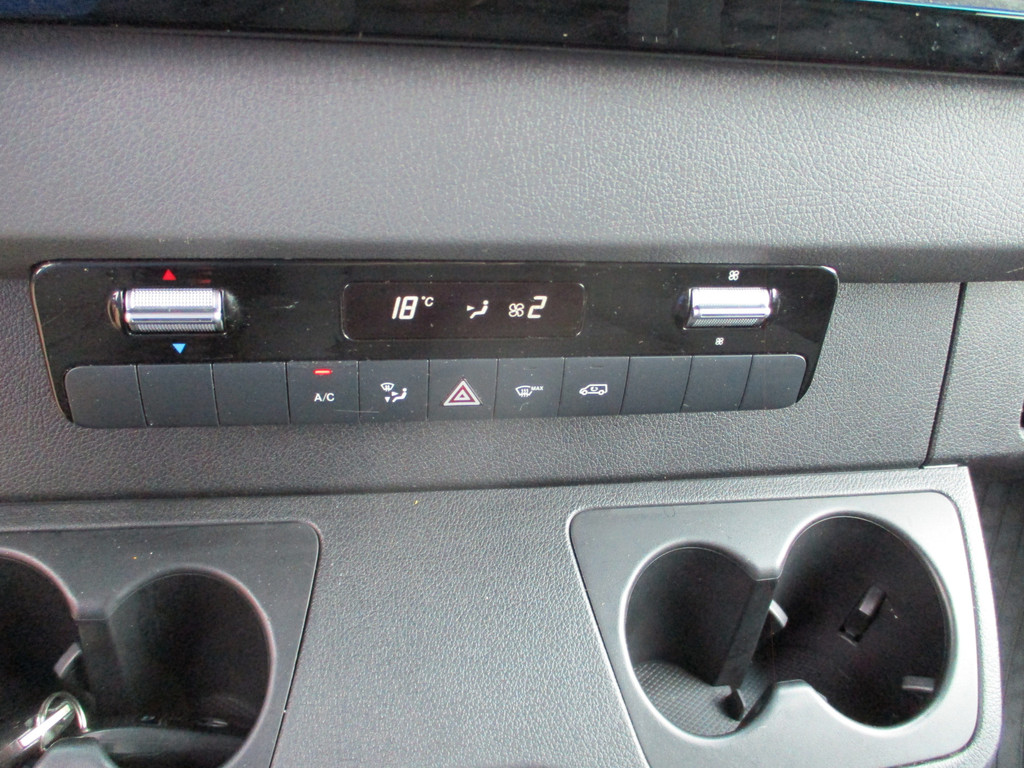 Mercedes-Benz Sprinter 317 170 PK L2H2 Navi Led Airco Trekhaak 16