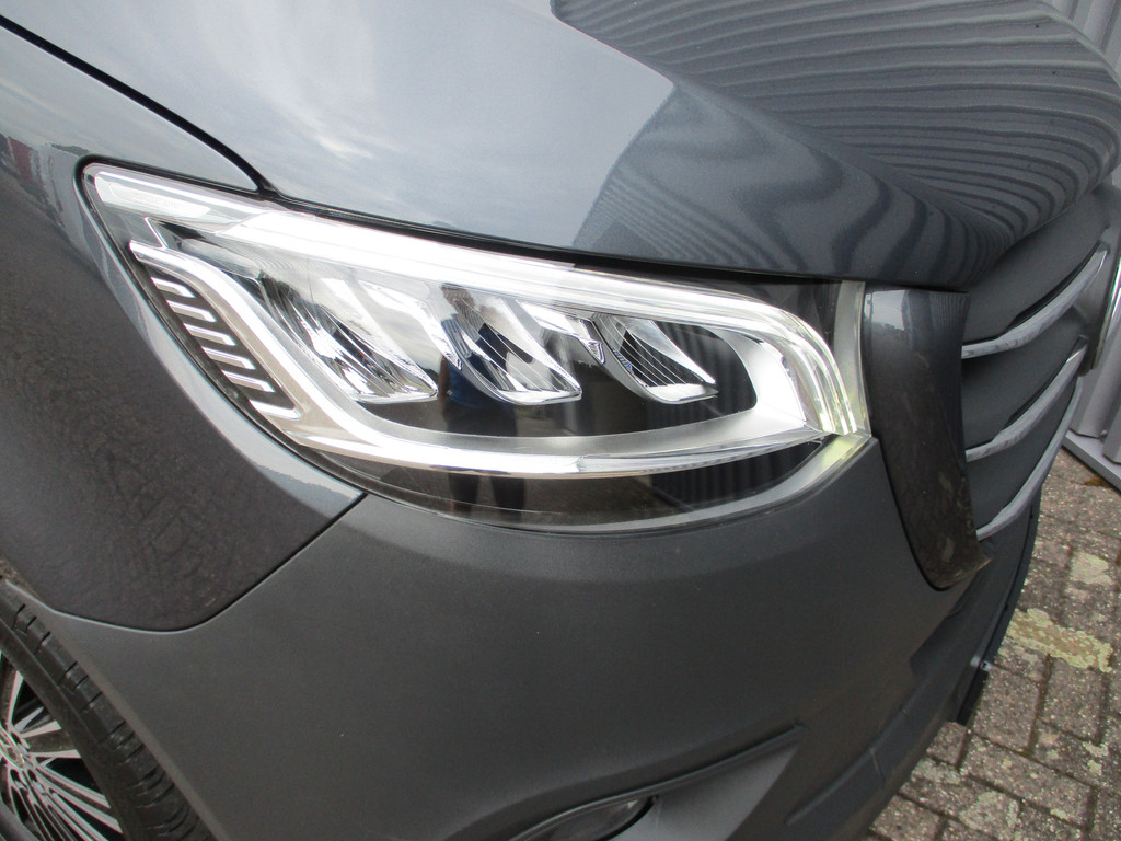 Mercedes-Benz Sprinter 317 170 PK L2H2 Navi Led Airco Trekhaak 20