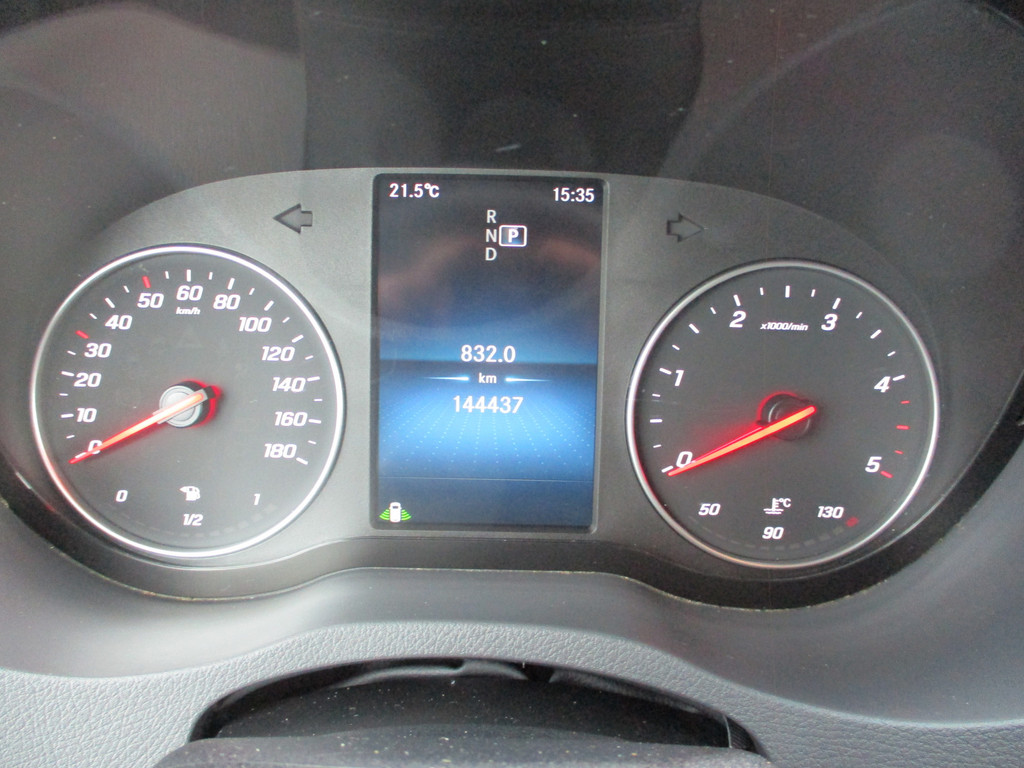 Mercedes-Benz Sprinter 317 170 PK L2H2 Navi Led Airco Trekhaak 9