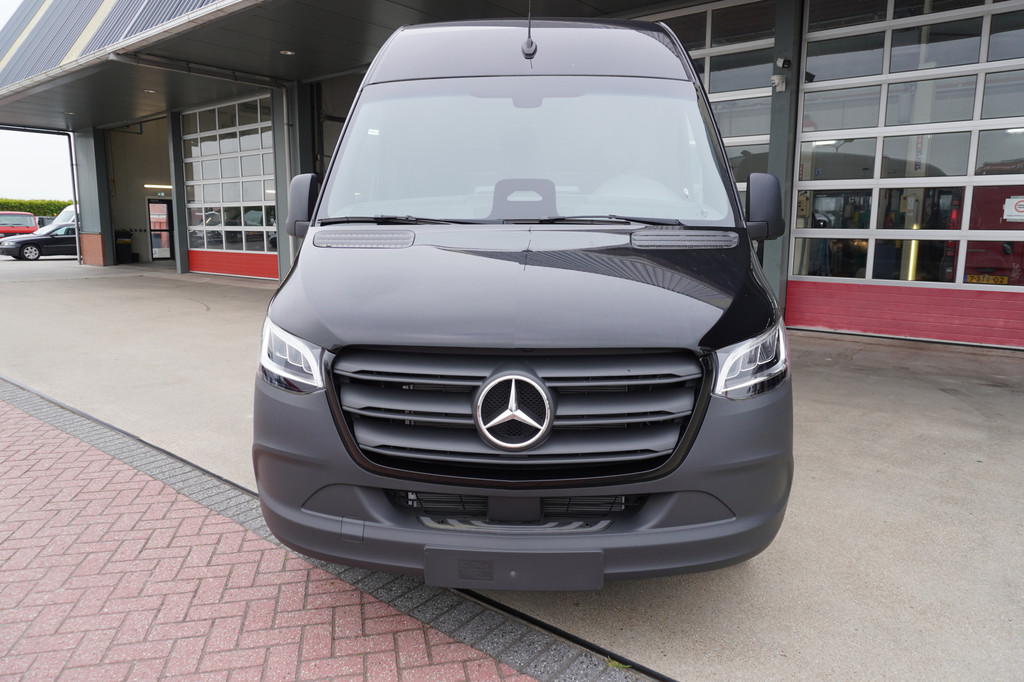 Mercedes-Benz Sprinter 317 170PK L2H2 Select Automaat nr.V026 | Airco | Cruise | Camera | Carplay | Trekhaak 3.500KG 10