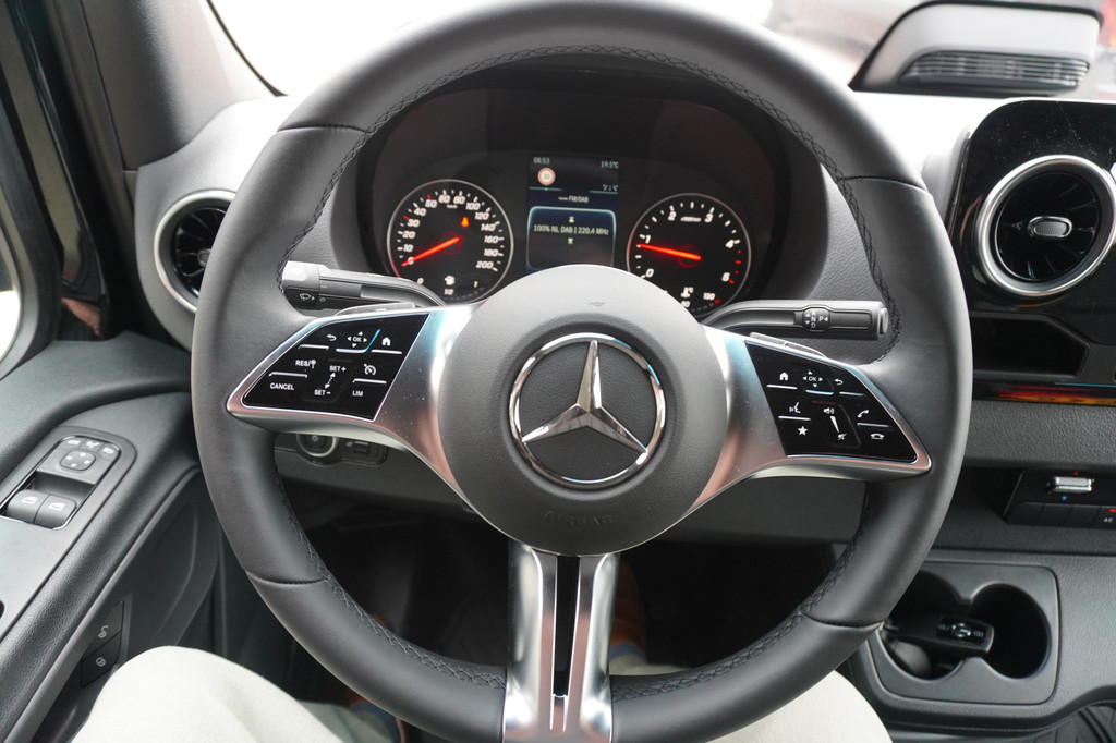 Mercedes-Benz Sprinter 317 170PK L2H2 Select Automaat nr.V026 | Airco | Cruise | Camera | Carplay | Trekhaak 3.500KG 15