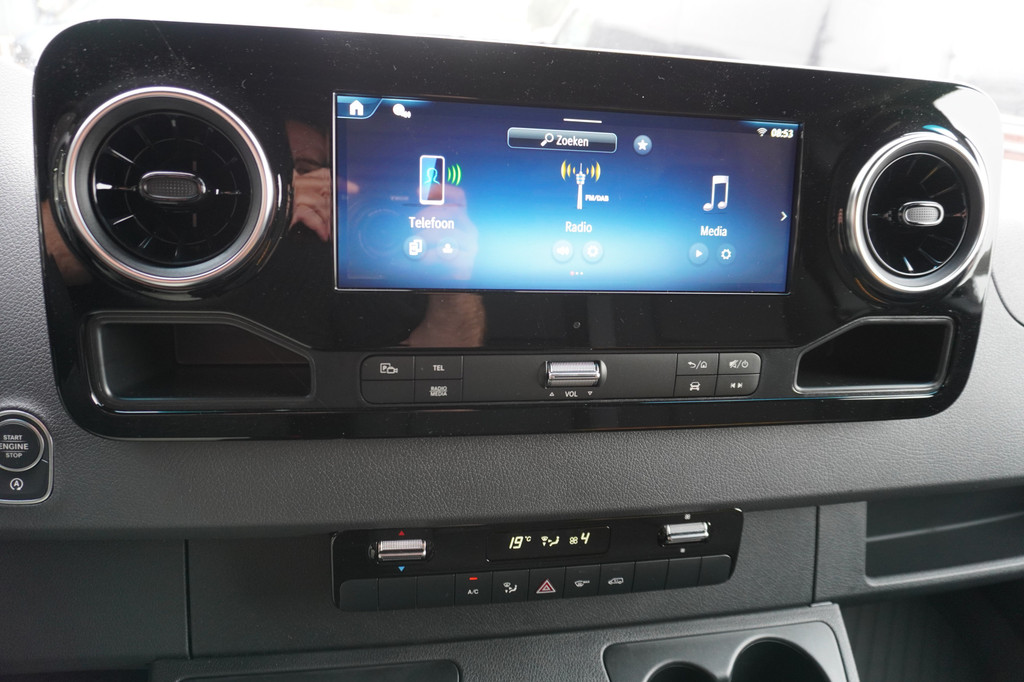 Mercedes-Benz Sprinter 317 170PK L2H2 Select Automaat nr.V026 | Airco | Cruise | Camera | Carplay | Trekhaak 3.500KG 17