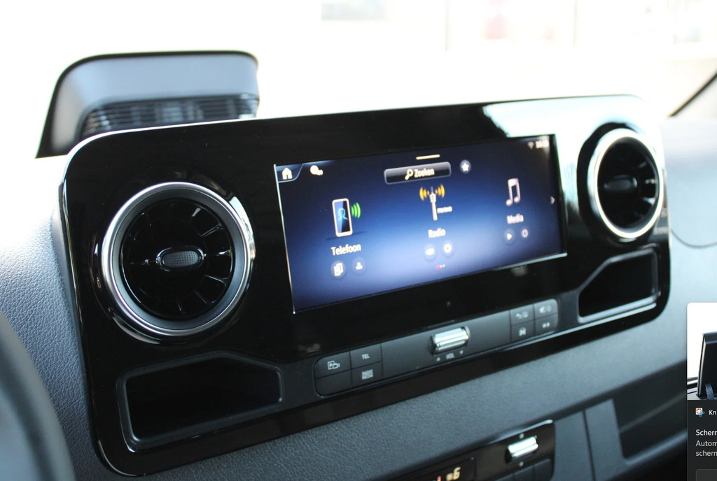 Mercedes-Benz Sprinter 317 170PK L2H2 Select Automaat nr.V026 | Airco | Cruise | Camera | Carplay | Trekhaak 3.500KG 18