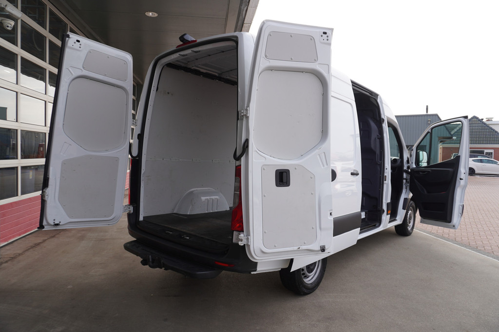 Mercedes-Benz Sprinter 317 170pk CDI L2H2 Nr. V126 | Airco | Cruise | camera 5