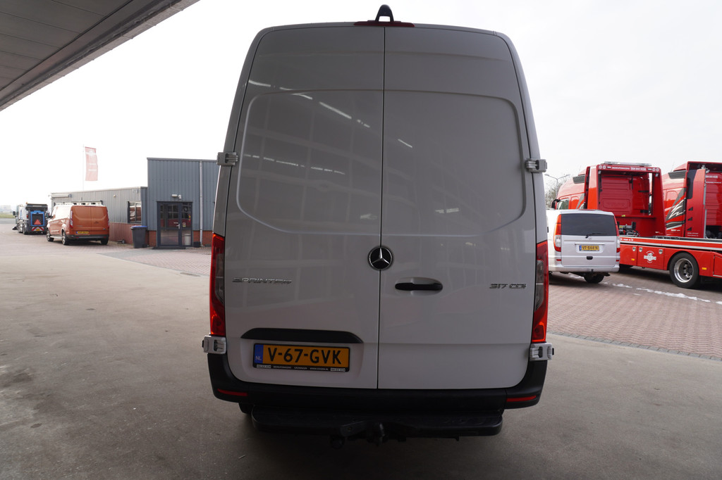 Mercedes-Benz Sprinter 317 170pk CDI L2H2 Nr. V126 | Airco | Cruise | camera 6