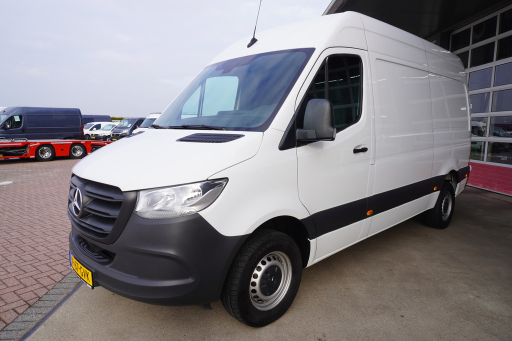 Mercedes-Benz Sprinter 317 170pk CDI L2H2 Nr. V126 | Airco | Cruise | camera 9