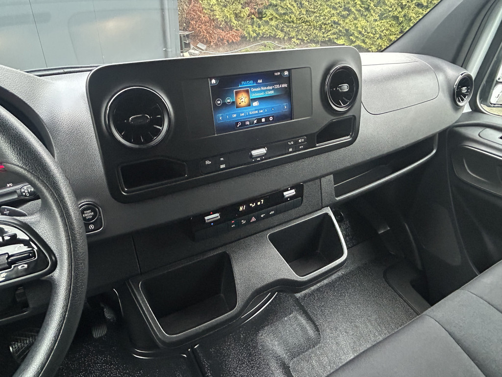 Mercedes-Benz Sprinter 317 CDI 170 PK / L2H2 / 270 A DEUREN / AIRCO / CRUISE / APPLE CARPLAY / CAMERA / 3-ZITS 13