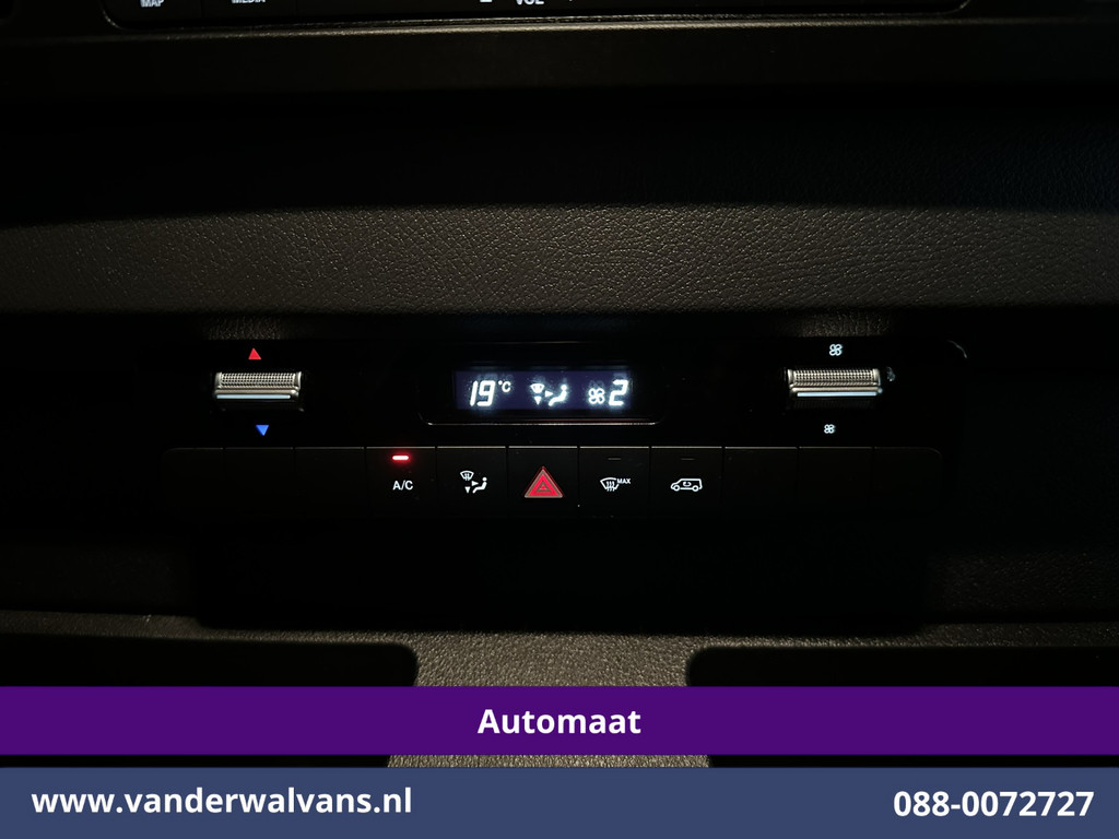Mercedes-Benz Sprinter 317 CDI 170pk 9G-Tronic Automaat 3500kg Trekhaak L2H2 Euro6 Airco | Camera | Navigatie | Apple Carplay Android Auto, Cruisecontrol, Parkeersensoren, Bijrijdersbank 8