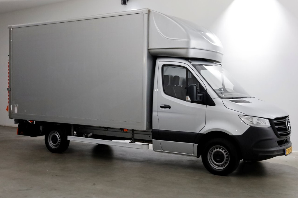 Mercedes-Benz Sprinter 317 CDI 170pk 9G Automaat Bakwagen met laadklep H232cm 12-2023 11