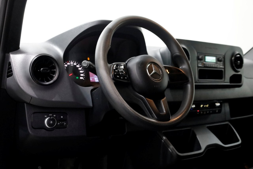 Mercedes-Benz Sprinter 317 CDI 170pk 9G Automaat D.C. Open Laadbak Trekhaak 3500kg 02-2023 18