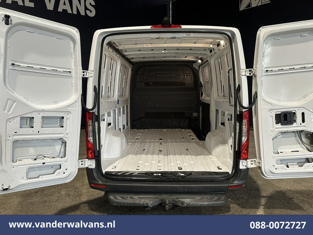 Mercedes-Benz Sprinter 317 CDI 170pk L2H1 Euro6 Airco | Camera | Navigatie | Apple Carplay | Cruisecontrol | Trekhaak Android Auto, Chauffeursstoel, Bijrijdersbank 14