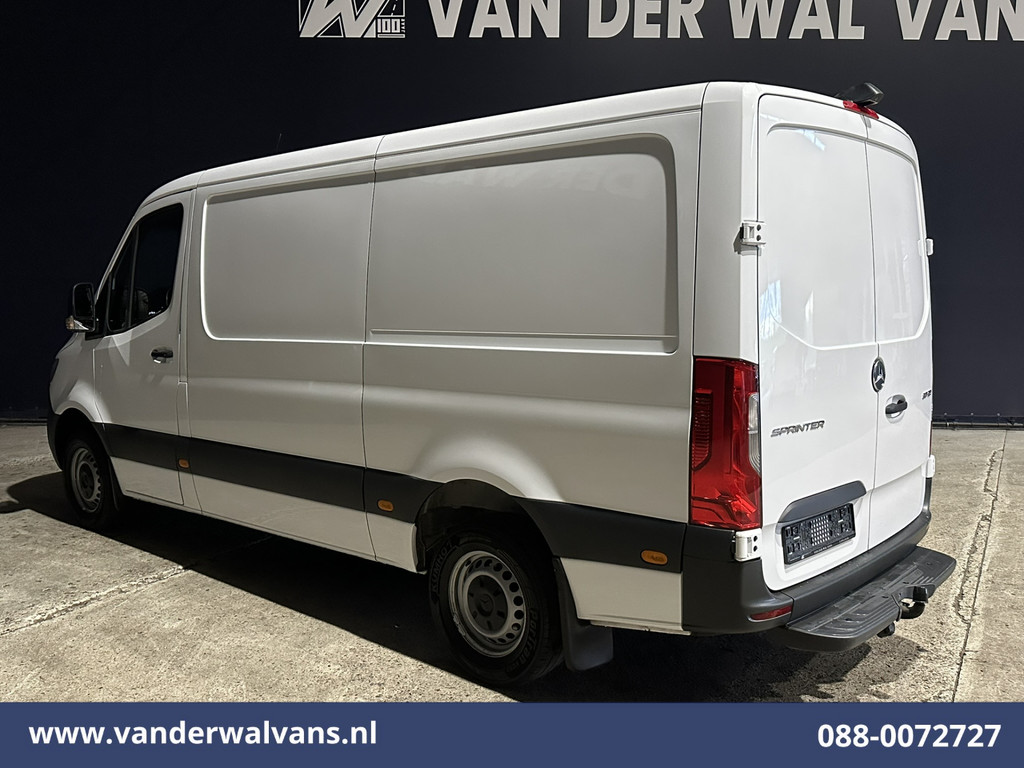 Mercedes-Benz Sprinter 317 CDI 170pk L2H1 Euro6 Airco | Camera | Navigatie | Apple Carplay | Cruisecontrol | Trekhaak | Chauffeursstoel Android Auto, Bijrijdersbank 12