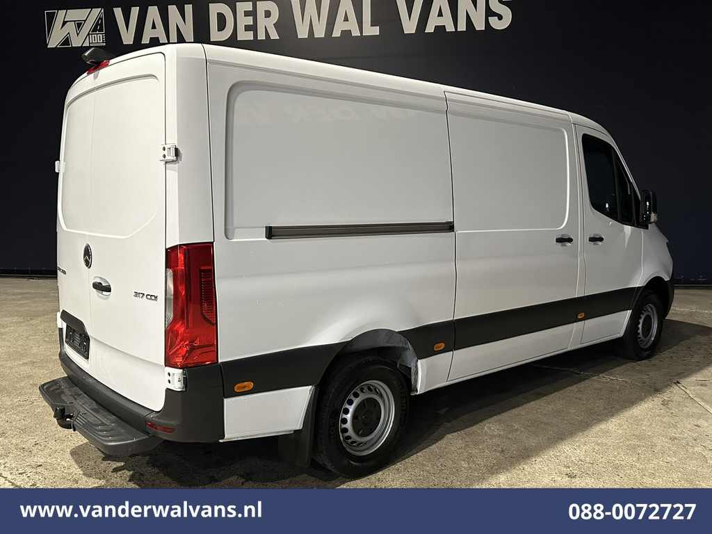 Mercedes-Benz Sprinter 317 CDI 170pk L2H1 Euro6 Airco | Camera | Navigatie | Apple Carplay | Cruisecontrol | Trekhaak | Chauffeursstoel Android Auto, Bijrijdersbank 13