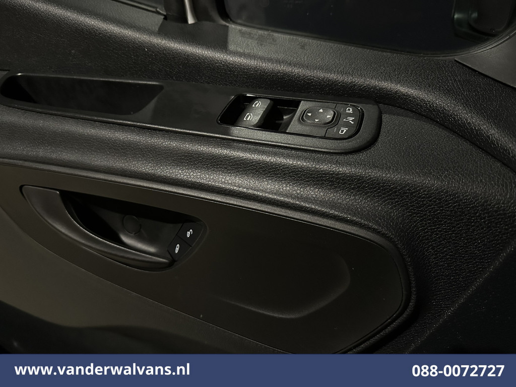 Mercedes-Benz Sprinter 317 CDI 170pk L2H1 Euro6 Airco | Camera | Navigatie | Apple Carplay | Cruisecontrol | Trekhaak | Chauffeursstoel Android Auto, Bijrijdersbank 19
