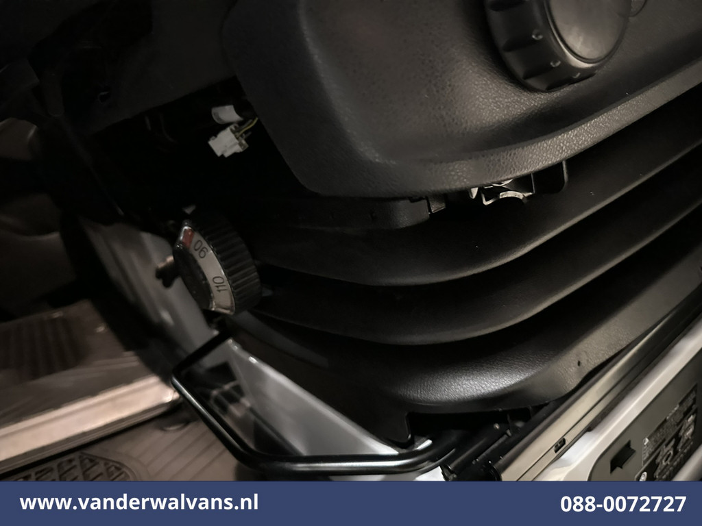 Mercedes-Benz Sprinter 317 CDI 170pk L2H1 Euro6 Airco | Camera | Navigatie | Apple Carplay | Cruisecontrol | Trekhaak | Chauffeursstoel Android Auto, Bijrijdersbank 7