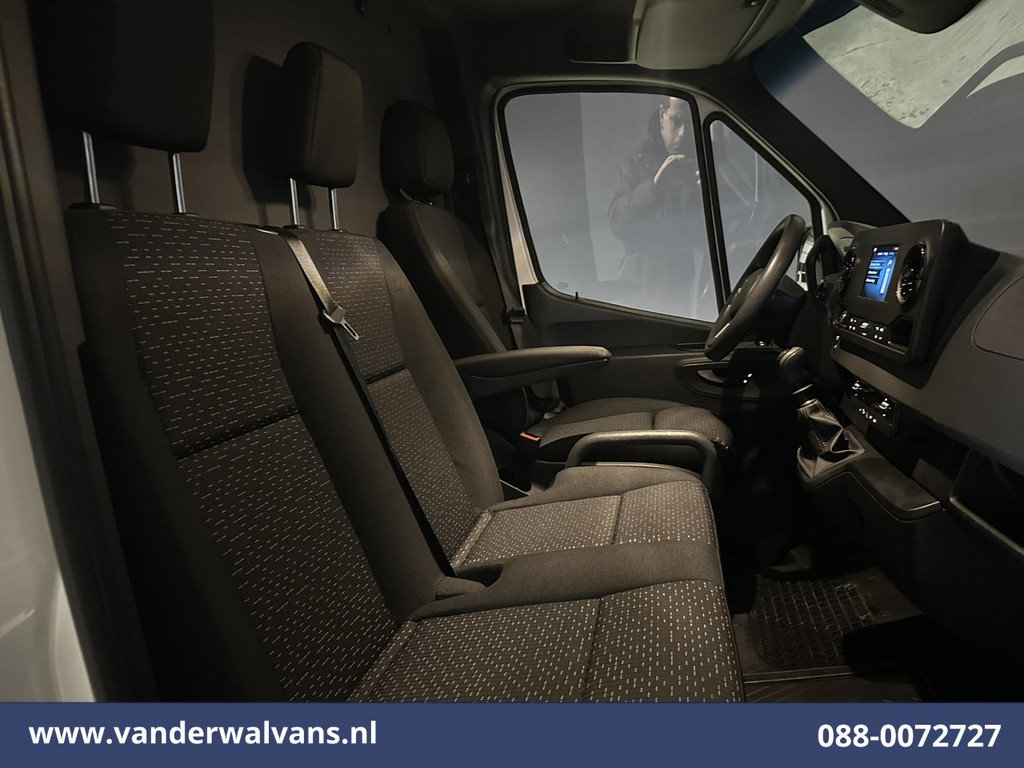 Mercedes-Benz Sprinter 317 CDI 170pk L2H1 Euro6 Airco | Camera | Navigatie | Apple Carplay | Cruisecontrol | Trekhaak | Chauffeursstoel Android Auto, Bijrijdersbank 9