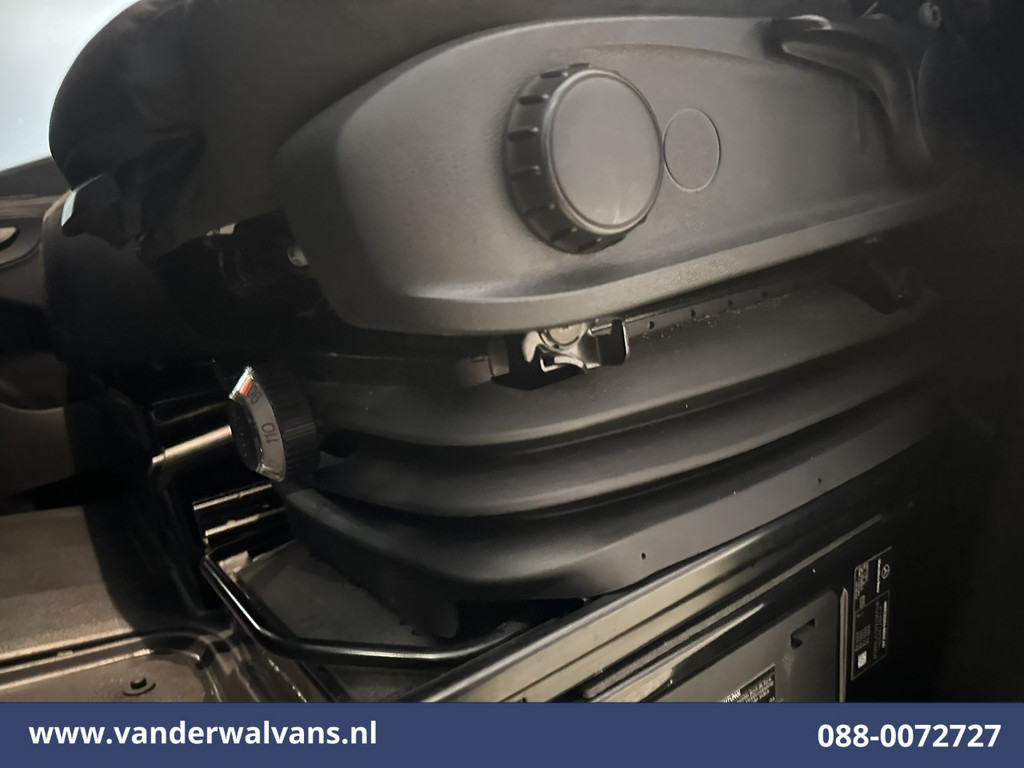 Mercedes-Benz Sprinter 317 CDI 170pk L3H2 Euro6 Airco | Apple Carplay | 360 Graden Camera | Navigatie Android Auto, Cruisecontrol, Chauffeursstoel, Parkeersensoren, Stoelverwarming, Bijrijdersbank 7