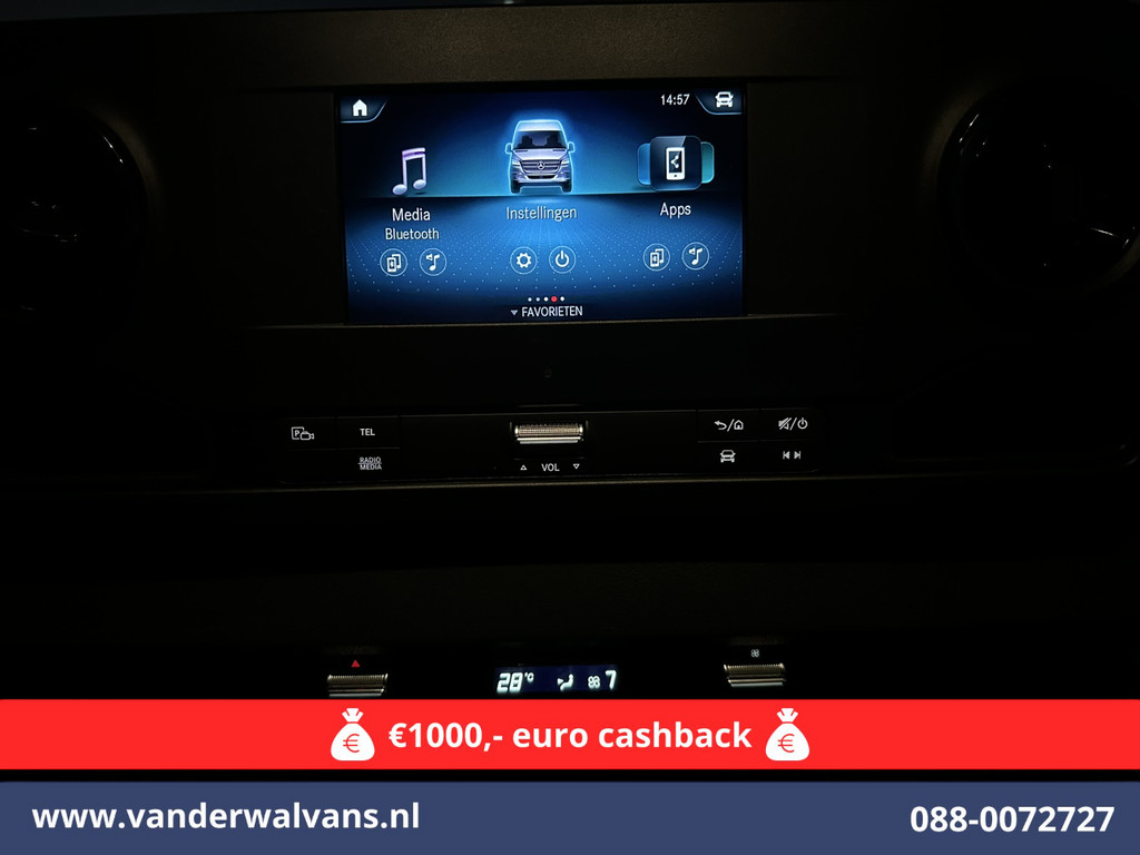 Mercedes-Benz Sprinter 317 CDI 170pk L3H2 Euro6 Airco | Camera | Apple Carplay | Android Auto Cruisecontrol, Parkeersensoren, Stoelverwarming, Bijrijdersbank, MBUX 7