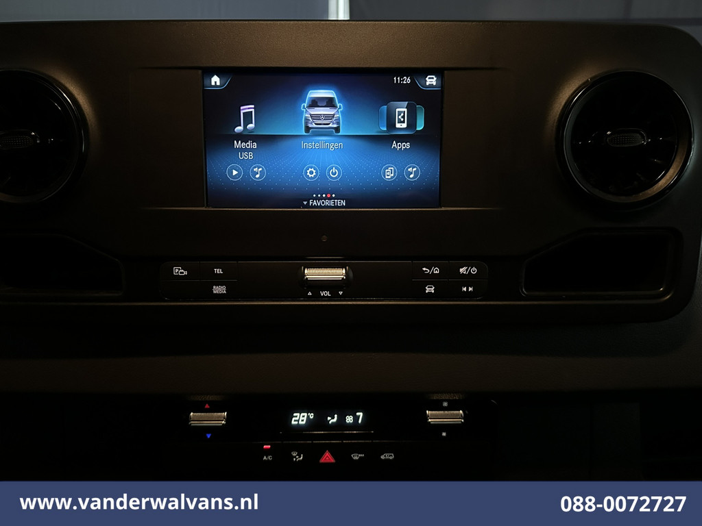 Mercedes-Benz Sprinter 317 CDI 170pk L3H2 Euro6 Airco | Camera | Apple Carplay | Android Auto Stoelverwarming, Bijrijdersbank 16