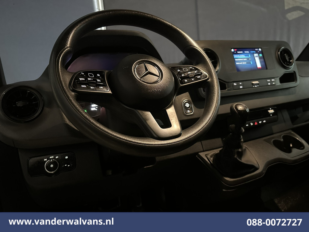 Mercedes-Benz Sprinter 317 CDI 170pk L3H2 Euro6 Airco | Camera | Apple Carplay | Cruisecontrol Android Auto, Stoelverwarming, 270gr. Achterdeuren, Parkeersensoren, Bijrijdersbank 15