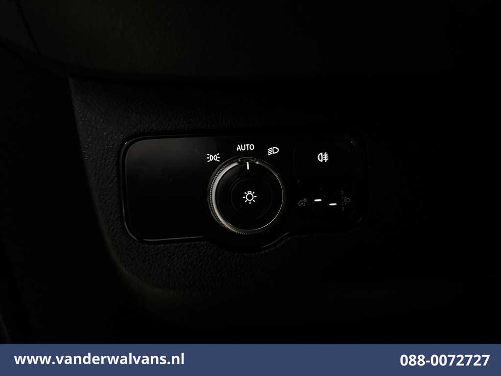 Mercedes-Benz Sprinter 317 CDI 170pk L3H2 Euro6 Airco | Camera | Apple Carplay | Cruisecontrol Android Auto, Stoelverwarming, 270gr. Achterdeuren, Parkeersensoren, Bijrijdersbank 16