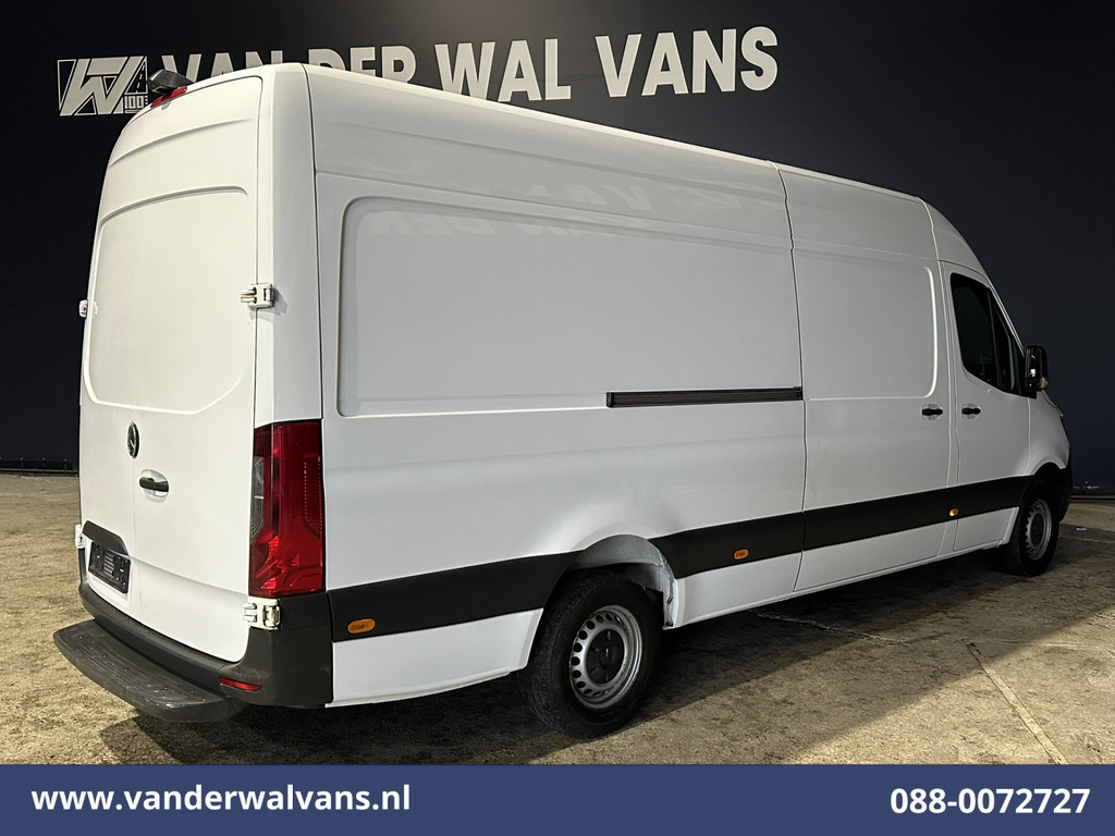 Mercedes-Benz Sprinter 317 CDI 170pk L3H2 Euro6 Airco | Camera | Apple Carplay | Cruisecontrol | Chauffeursstoel Android Auto, Stoelverwarming, Bijrijdersbank 12