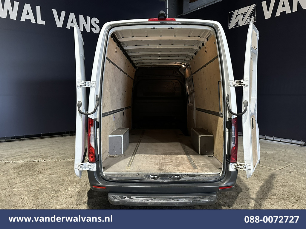 Mercedes-Benz Sprinter 317 CDI 170pk L3H2 Euro6 Airco | Camera | Apple Carplay | Cruisecontrol | Chauffeursstoel Android Auto, Stoelverwarming, Bijrijdersbank 13