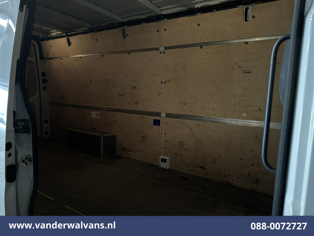 Mercedes-Benz Sprinter 317 CDI 170pk L3H2 Euro6 Airco | Camera | Apple Carplay | Cruisecontrol | Chauffeursstoel Android Auto, Stoelverwarming, Bijrijdersbank 14