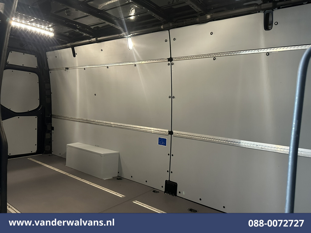 Mercedes-Benz Sprinter 317 CDI 170pk L3H2 Euro6 Airco | Camera | Apple Carplay | Cruisecontrol | Stoelverwarming Android Auto, Parkeersensoren, Bijrijdersbank 13