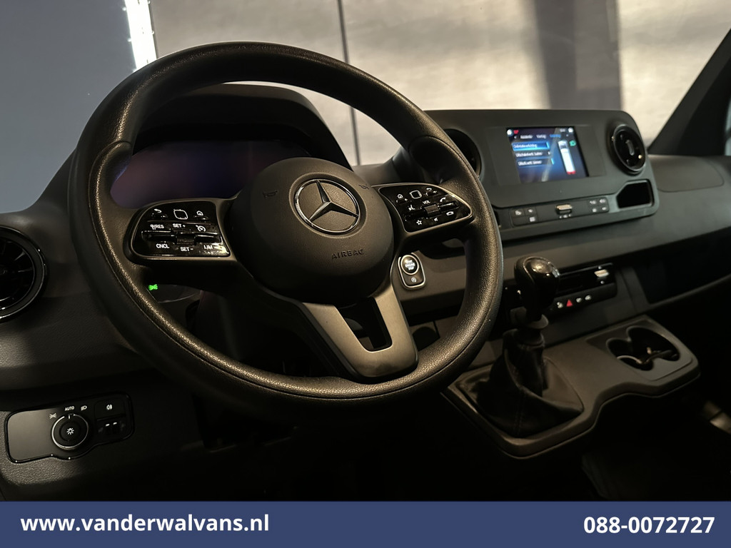 Mercedes-Benz Sprinter 317 CDI 170pk L3H2 Euro6 Airco | Camera | Apple Carplay | Cruisecontrol | Stoelverwarming Android Auto, Parkeersensoren, Bijrijdersbank 15