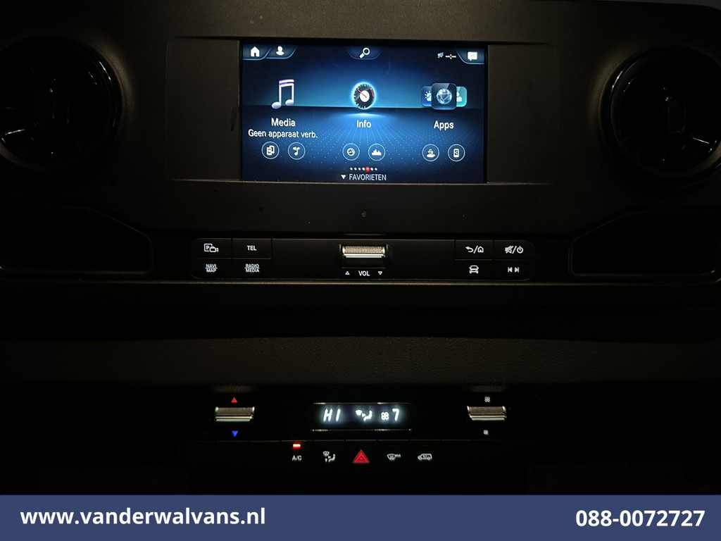 Mercedes-Benz Sprinter 317 CDI 170pk L3H2 Euro6 Airco | Camera | Navigatie | Apple Carplay | Cruisecontrol Android Auto, Parkeersensoren, Bijrijdersbank 17