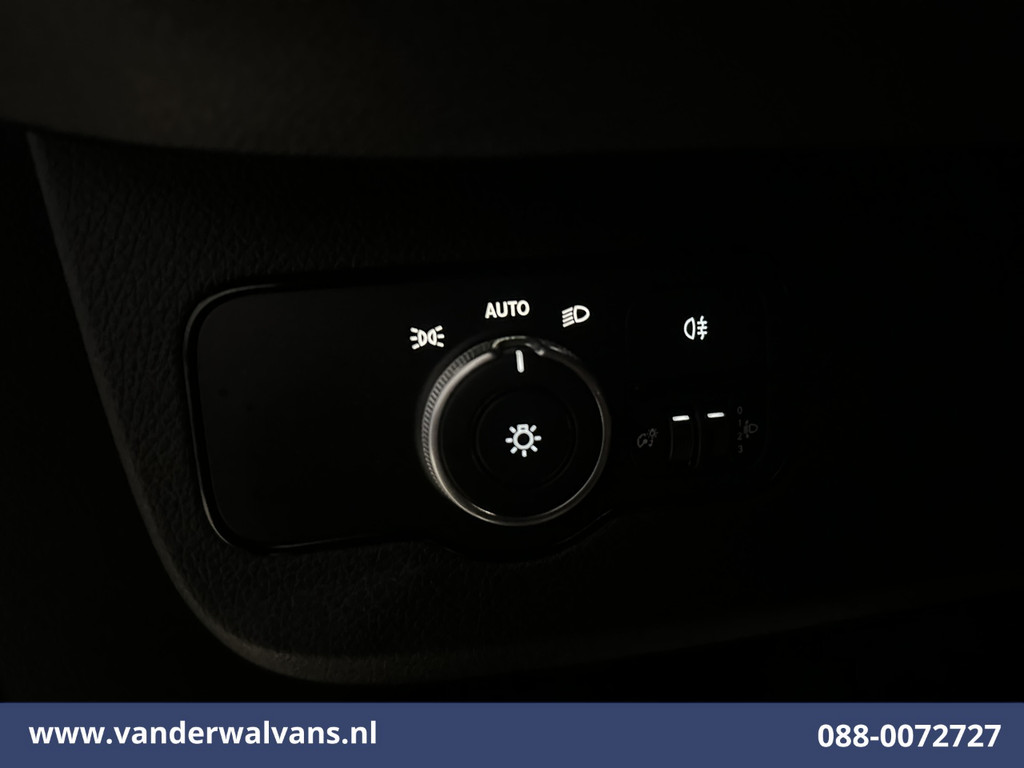 Mercedes-Benz Sprinter 317 CDI 170pk L3H2 Euro6 Airco | Camera | Navigatie | Apple Carplay | Cruisecontrol Android Auto, Parkeersensoren, Bijrijdersbank 18