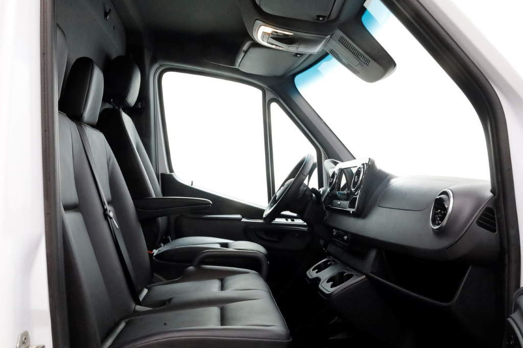 Mercedes-Benz Sprinter 317 CDI 170pk RWD 9G Automaat L3H2 Maxi LED/Navi/360° Camera 09-2022 3