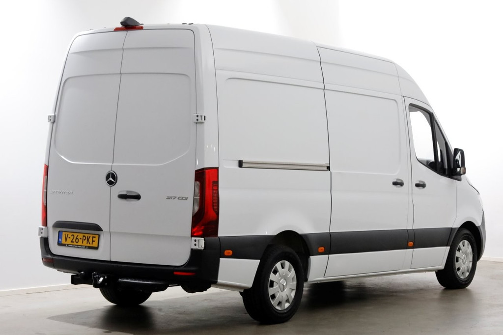Mercedes-Benz Sprinter 317 CDI 170pk RWD L2H2 LED/Airco/Camera 08-2021 2