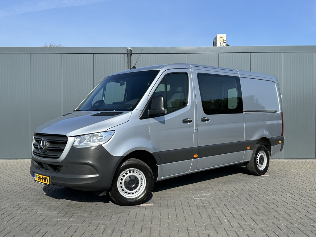Mercedes-Benz Sprinter 317 CDI 9G-TRONIC / L2H1 / RWD / 3.500 KG AHG / 2x SCHUIFDEUR / CAMERA / CRUISE / BLIND SPOT / CARPLAY 2