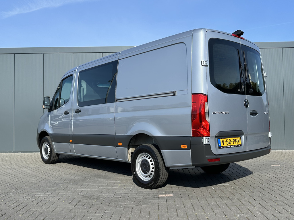 Mercedes-Benz Sprinter 317 CDI 9G-TRONIC / L2H1 / RWD / 3.500 KG AHG / 2x SCHUIFDEUR / CAMERA / CRUISE / BLIND SPOT / CARPLAY 3