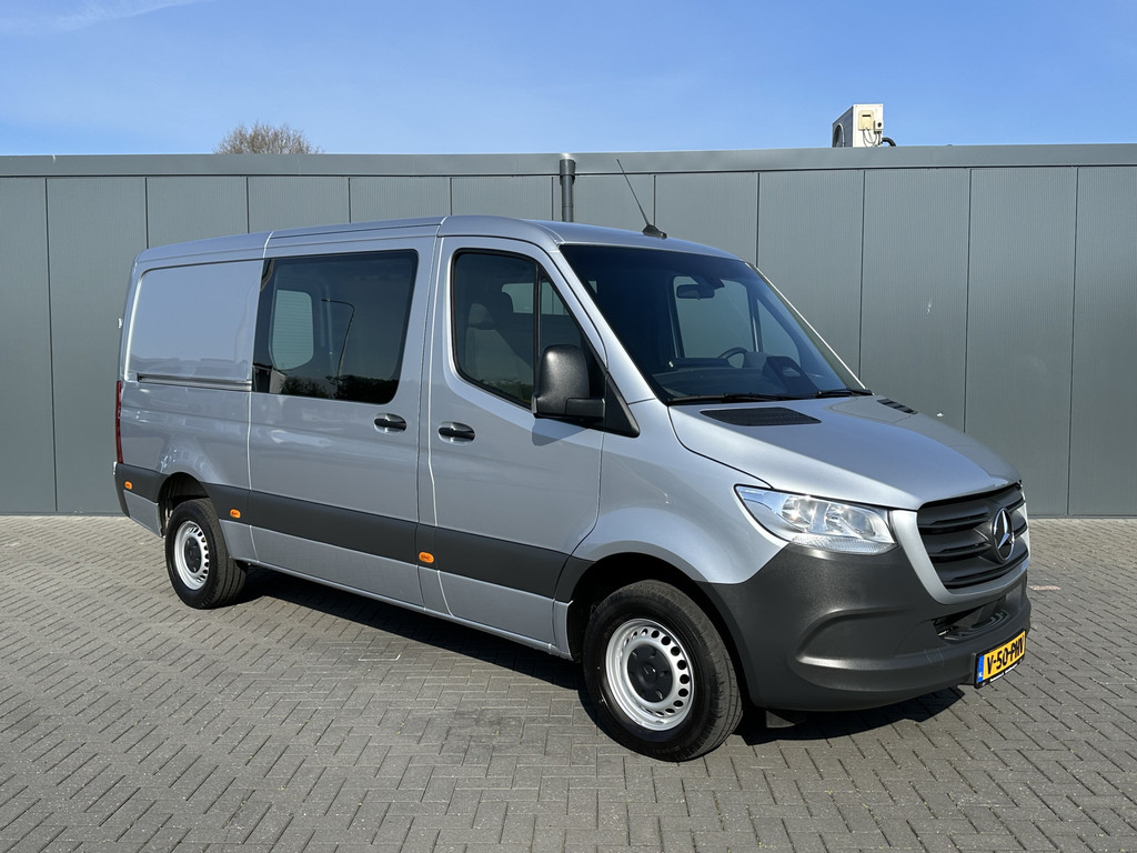 Mercedes-Benz Sprinter 317 CDI 9G-TRONIC / L2H1 / RWD / 3.500 KG AHG / 2x SCHUIFDEUR / CAMERA / CRUISE / BLIND SPOT / CARPLAY 4