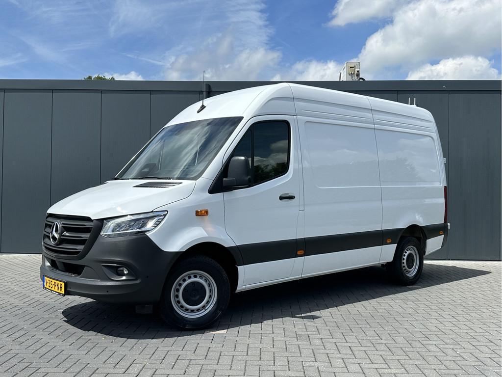 Mercedes-Benz Sprinter 317 CDI 9G-TRONIC RWD FACELIFT / L2H2 / CAMERA / LED / CRUISE / AIRCO / BLIND SPOT / GEVEERDE STOEL 2