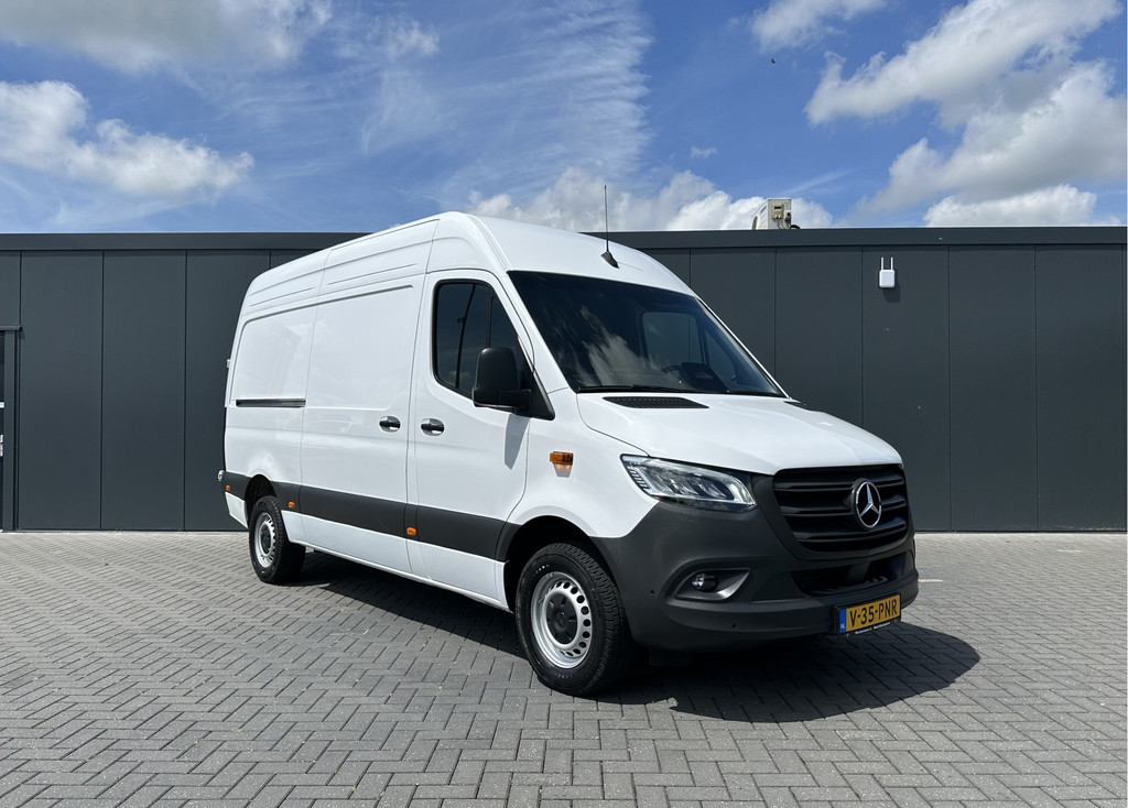 Mercedes-Benz Sprinter 317 CDI 9G-TRONIC RWD FACELIFT / L2H2 / CAMERA / LED / CRUISE / AIRCO / BLIND SPOT / GEVEERDE STOEL 4