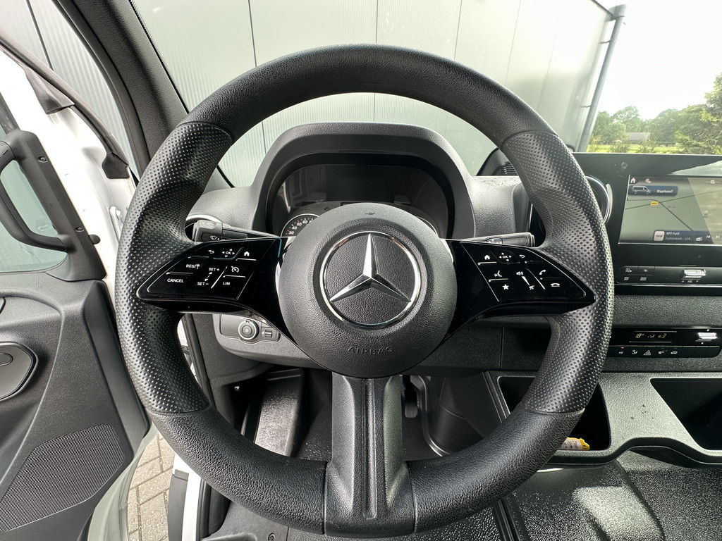 Mercedes-Benz Sprinter 317 CDI 9G-TRONIC RWD FACELIFT / L2H2 / CAMERA / LED / MBUX / CRUISE / AIRCO / BLIND SPOT / GEVEERDE STOEL 11