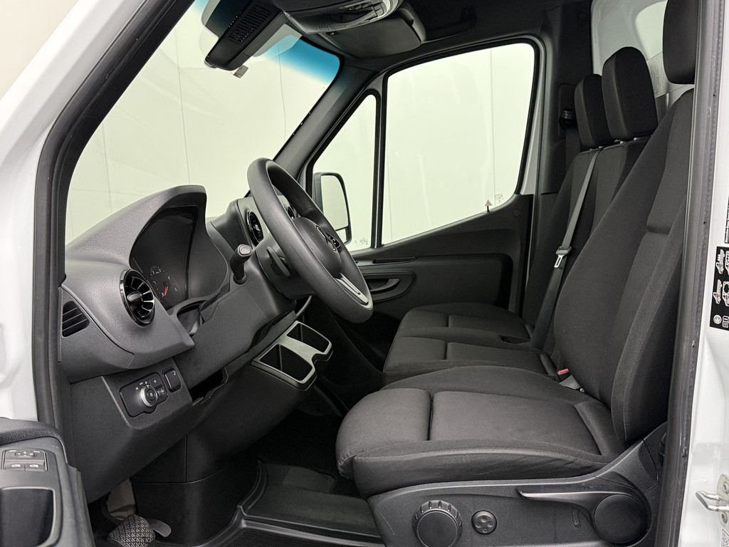 Mercedes-Benz Sprinter 317CDI 9G-Tronic Automaat Bakwagen | Laadklep | Camera | 3-Zits | Zijdeur 21