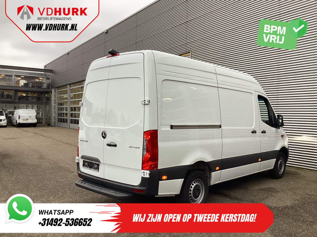 Mercedes-Benz Sprinter 317 CDI Aut. L2H2 LED/ Gev.Stoel/ 270Gr.Deuren/ Stoelverw./ Navi/ Camera/ PDC/ Cruise 9