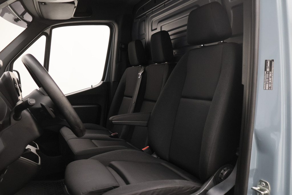 Mercedes-Benz Sprinter 317 CDI Automaat L2H1 3-Zits, Cruise, Camera, Apple Carplay, LED, Zonneklep, DAB, Trekhaak, 18 9